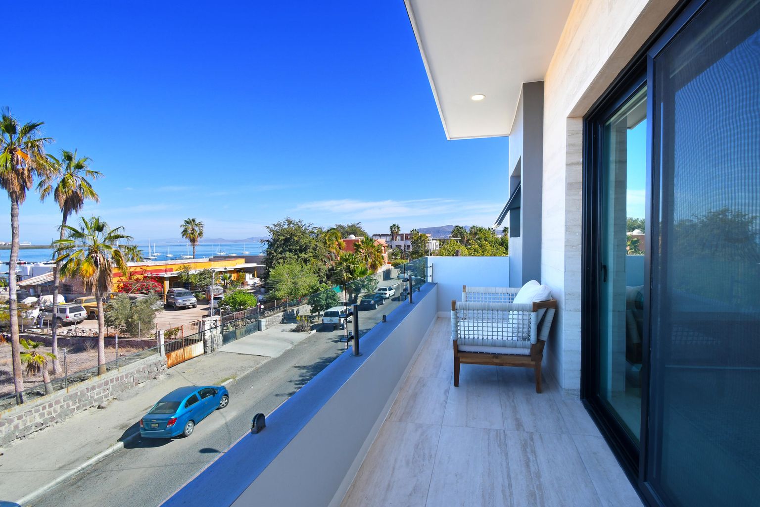 Homes, Condos and Lands for sale in La Paz , Mexico.